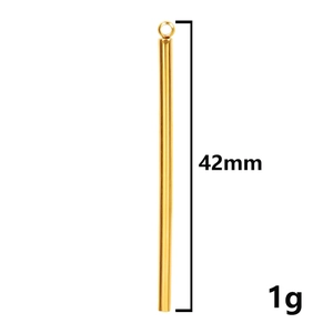 Detailed view of a 42mm gold-plated stainless steel bar pendant with weight 1g