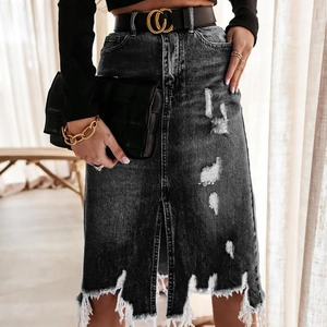 Gonna midi in denim grigio scuro a vita alta con strappi ed elegante orlo a frange