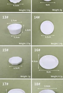 Specifiche di dimensioni e peso per stoviglie in miniatura bianche per casa delle bambole