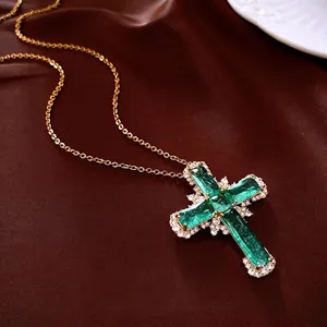 Collier Pendentif Croix En Cuivre Plaqué Or Avec Pierre Précieuse Vert Émeraude Et Zircons Blancs Bijoux De Luxe Vintage Femmes