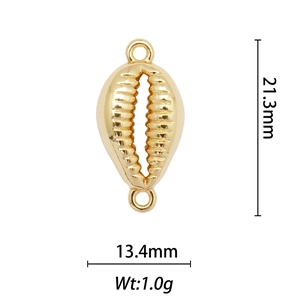 Detailed dimensions of 18k gold plated cowrie shell pendant with height and weight specs