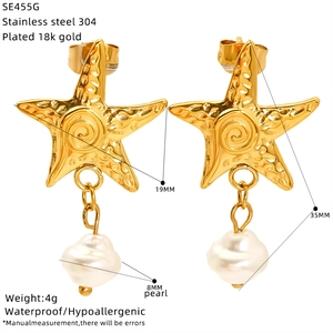 Detailed size chart of stainless steel starfish earrings with pearl in 18k gold plating