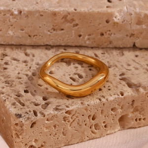 Fashion 18K Gold Plated Stainless Steel Irregular Wavy Finger Ring For Women Minimalist Geometric Jewelry Accessories