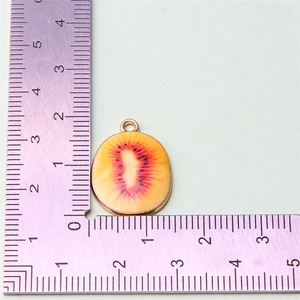 Detailed size measurement of kiwi fruit slice charm with gold alloy frame for jewelry