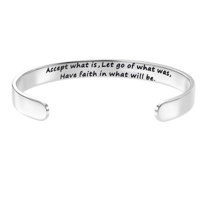 Poliertes silbernes Edelstahl C-Manschettenarmband mit inspirierender Innengravur