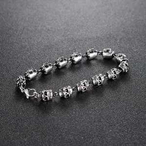 Bracelet chaîne à maillons tête de mort gothique pour homme en finition argent vintage