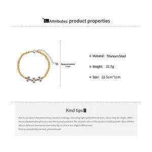 Vue détaillée du bracelet perlé en acier titane avec trois trèfles et spécifications