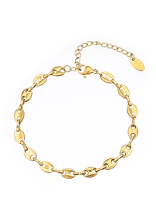 Close-up of gold coffee bean link necklace with adjustable chain and K18 hallmark