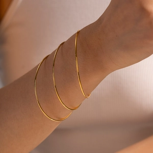 Minimalist Thin Round Bangles For Women 18K Gold Plated Stainless Steel Stackable Plain Circle Bracelets Fashion Jewelry