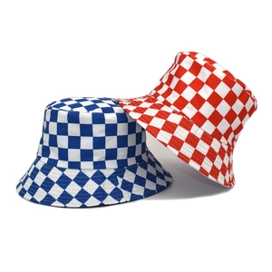 Bobs classiques à damier pour hommes et femmes en bleu et rouge en toile de coton