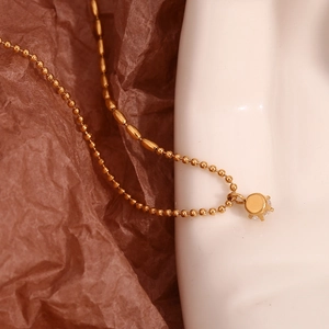 Collana in acciaio inossidabile placcato oro 18K con perline e ciondolo zircone
