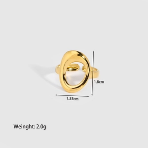 Macro detail of gold irregular oval ring with 1.8cm size and 2.0g weight specs