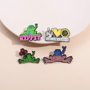 Mignonne Broche en Émail Grenouille Dessin Animé Alliage de Zinc Peint Badge Paix Amour Animal Épingle pour Sac à Dos