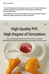 Dettaglio ravvicinato di un fuso di pollo fritto in PVC su un piatto di ceramica