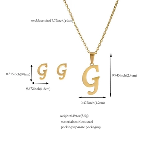 Specifiche dettagliate delle dimensioni per set collana e orecchini dorati in acciaio