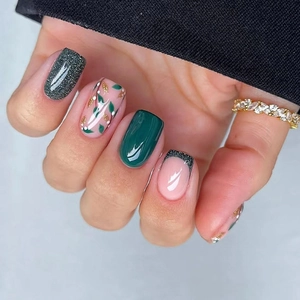 Press On Nails Green Leaf Design With Gold Foil French Style Glitter Glossy Elegant Fake Nails For Women