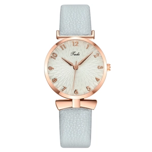 Elegant Tadi quartz watch for women with rose gold bow case and light grey leather strap
