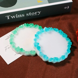 Moule en silicone pour sous-verre en cristal DIY avec design géode de résine