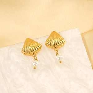 18K gold plated stainless steel shell earrings with white pearl pendants