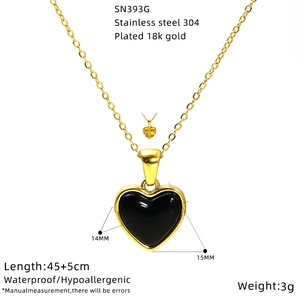 Detail of 18K gold plated heart pendant necklace with dimensions and chain length info