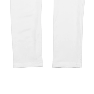 Close-up of white leggings hem featuring high-quality double-needle stitching detail