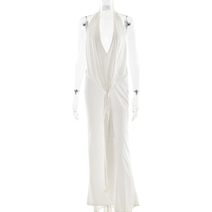 Robe de soirée blanche élégante à licou avec dos nu et col en V coupe moulante sexy