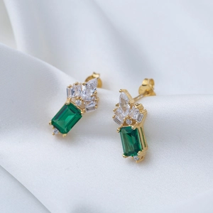 Elegant emerald cut green zircon earrings with white stones in gold plating