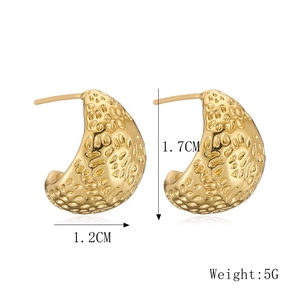 Detail shot of textured gold heart earrings showing 1.7cm height and 5g weight specs