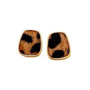 Retro geometric leopard print earrings with gold metal edges and velvet flocking texture