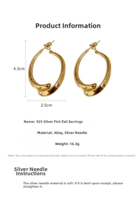 Detail of fishtail earrings with 925 silver needle, 4.5cm size and 16.3g gold metal finish