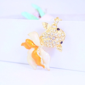 Goldfish Keychain Enamel Carp Metal Bag Pendant With Rhinestones Zinc Alloy Animal Key Ring For Women Bags Keys Jewelry Gift