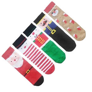 Set di cinque calze natalizie colorate con motivi di Babbo Natale, pupazzo di neve e renne