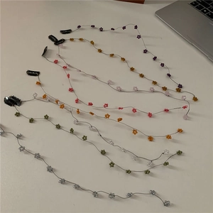 Set di 7 catenine per capelli con fiori colorati e clip in metallo in vari toni pastello