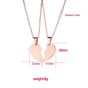 Detailed size chart showing dimensions for the heart-shaped puzzle pendant set