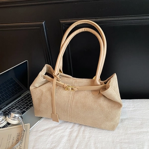 Women Vintage Large Capacity Tote Bag Minimalist Suede PU Or Boucle Plush Shoulder Underarm Bag With Metal Buckle