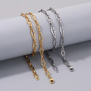 Stainless Steel Hollow Cross Link Necklace Fashion Minimalist Geometric Chain Jewelry For Women Elegant Trendy Daily Wear