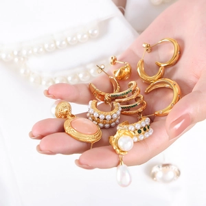 French vintage style C-shaped zircon hoop earrings with pearls and pink gemstones