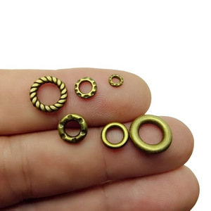Vintage bronze hammer textured ring spacers for DIY jewelry bracelets and necklaces