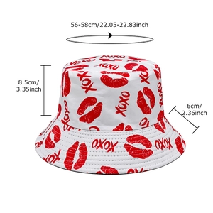 White reversible bucket hat with red lip print and XOXO pattern, size 56-58cm for sun protection