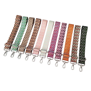 Adjustable 3.8cm shoulder strap with geometric fish scale pattern and metal hooks