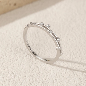 Elegant S925 sterling silver double layer ring with sparkling cubic zirconia stones