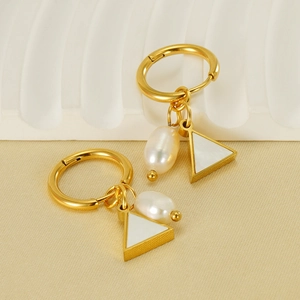 Stainless Steel Hoop Earrings 18K Gold Plated Natural Artificial Pearl Triangle Mother Of Artificial Pearl Dangle Elegant Luxury For Women