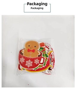 Detail von Weihnachtsstickern mit Lebkuchenmann und Weihnachtsmann in OPP-Verpackung