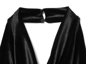 Détail de l'encolure dos nu en velours noir avec deux boutons ronds et texture du tissu