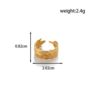 Adjustable warm gold feather ring in titanium steel with detailed leaf texture