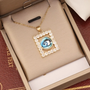 18K vergoldete Halskette mit Evil Eye Anhänger und Zirkonia Steinen in Geschenkbox