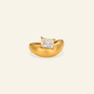 18k gold plated ring with rectangular zircon featuring a matte finish and curved band