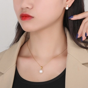 Parure élégante collier en acier inoxydable doré 18K et boucles d'oreilles en perles