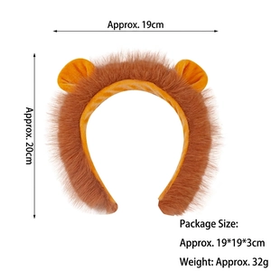 Detailed plush lion headband dimensions showing 19cm width and 20cm height on white background