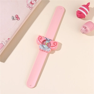 Montre en silicone rose pour enfants avec couvercle papillon et cadran à quartz analogique